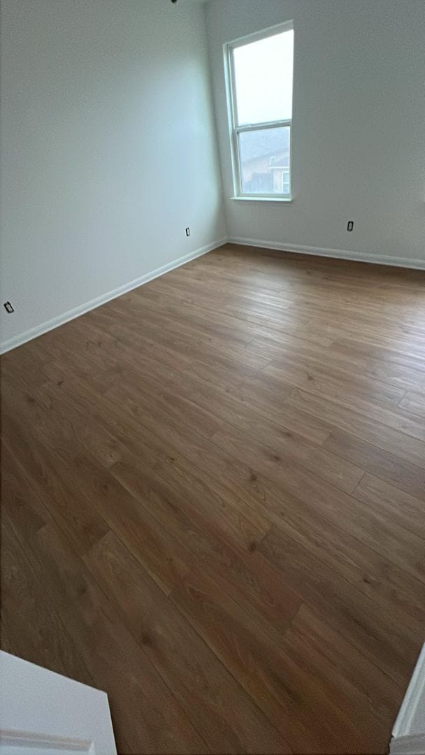 Building Photo - BEAUTIFUL HOME IN JARRELL. MOVE IN READY!.