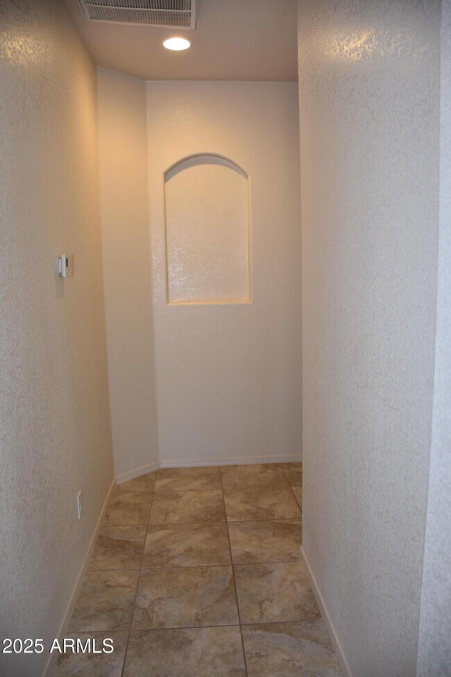 Building Photo - 4520 Leisure Ln