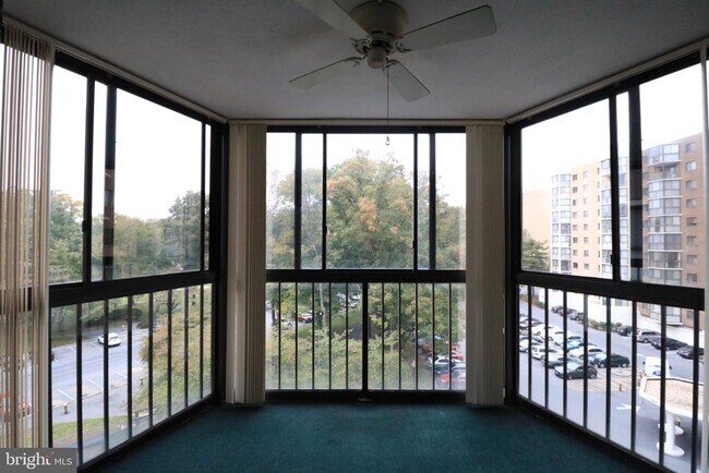 Building Photo - 15107 Interlachen Dr