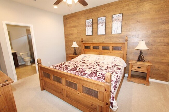 Building Photo - Orlando - Furnished, 4 Bedroom, 2 Bathroom...
