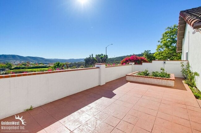 Building Photo - Beautiful 3Bdm 2Ba Home with Scenic Views in Rancho Peñasquitos!