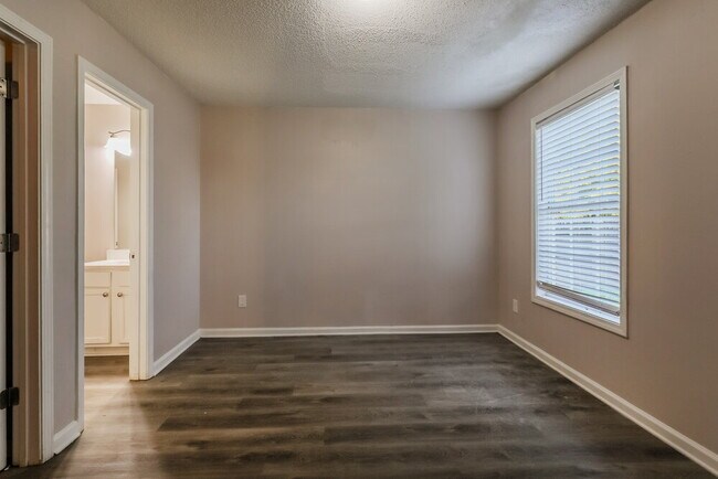 Building Photo - 11772 Registry Blvd