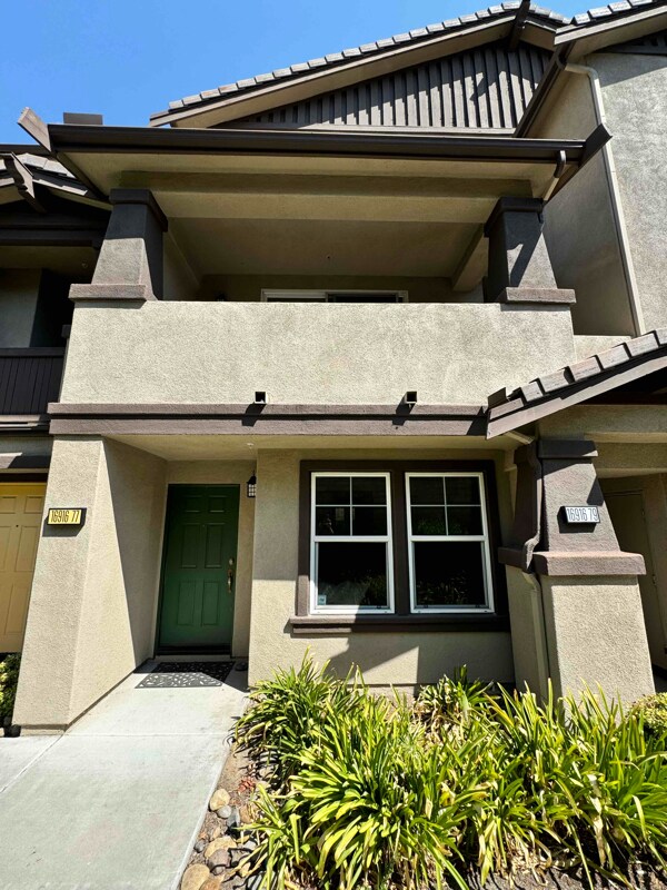 Building Photo - 16916 Hutchins Landing