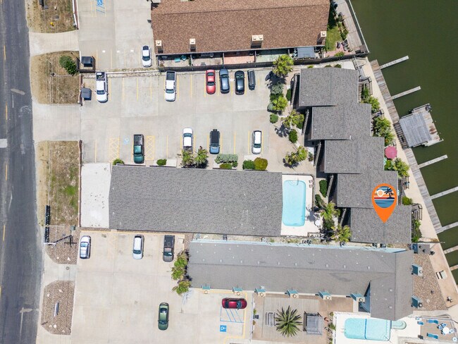 Building Photo - 15209 Leeward Dr