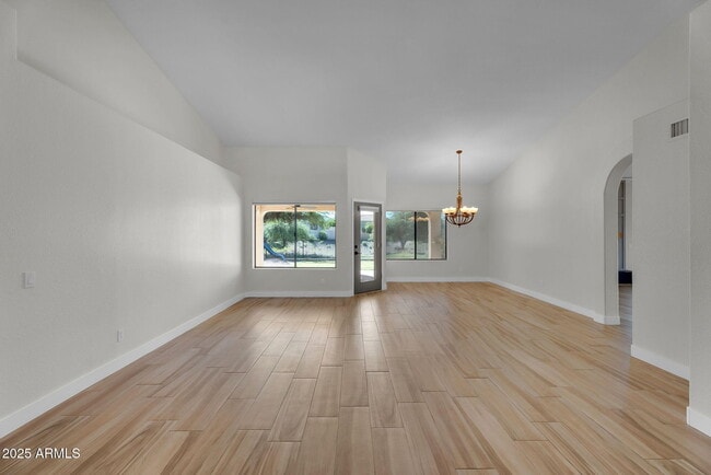 Building Photo - 6245 E Star Valley St