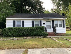 Building Photo - Renovated 3 Bedroom House - East Tarboro