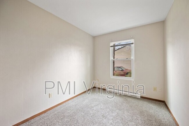 Building Photo - 4225 Schooner Trail