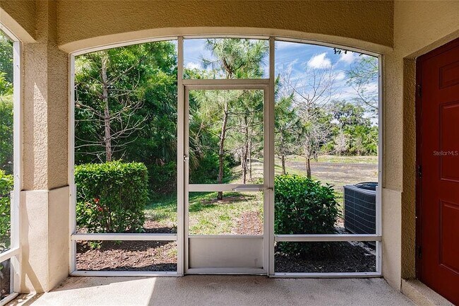 Building Photo - 8332 Enclave Way