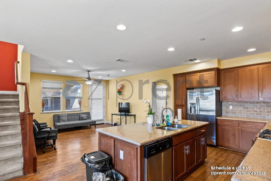 Building Photo - 1661 Lee Way
