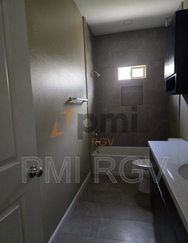 Building Photo - 2003 Sahara St