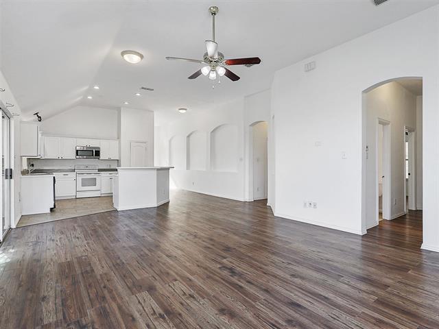 Building Photo - 517 Terrace View Dr