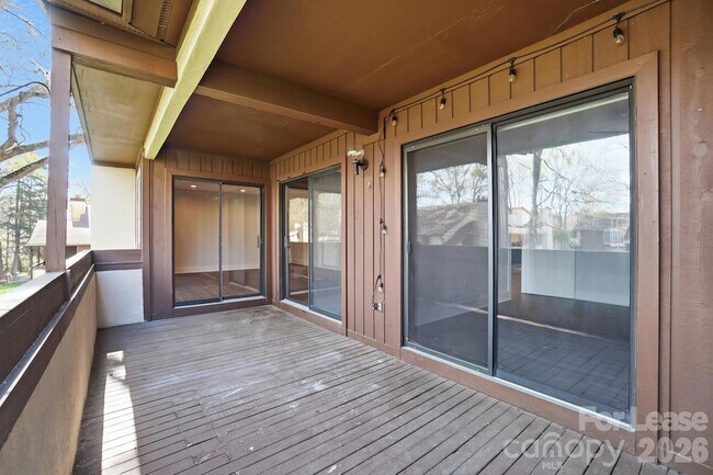 Building Photo - 7160 Winery Ln