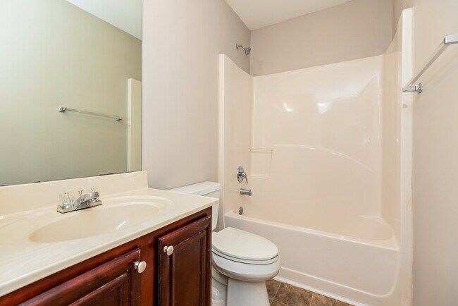 Building Photo - 309 Breeze Ct