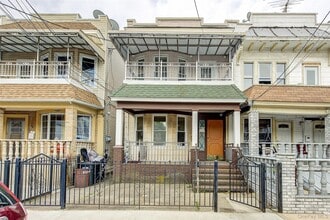 Building Photo - 101-40 112th St