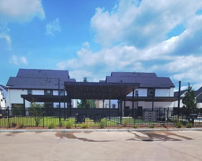 Building Photo - 1204 Highland Vineyard Ln