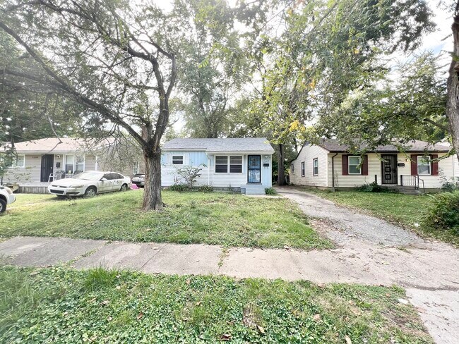 Building Photo - 3508 Hudson Ave