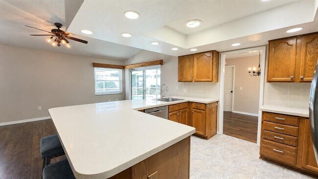 Building Photo - 2469 Lackland Ave