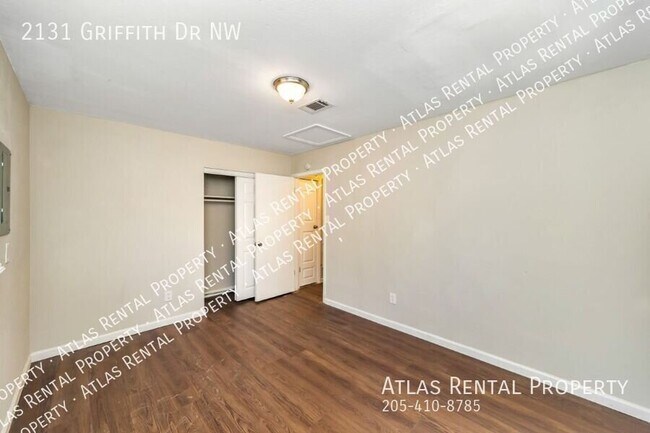 Building Photo - 2131 Griffith Dr NW