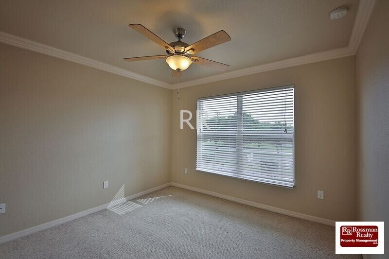 Building Photo - Santa Barbara Villas