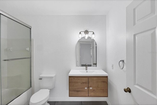 Building Photo - 1010 Villagio Cir