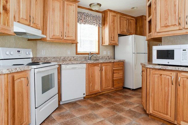 Building Photo - 900 Boothby Rd