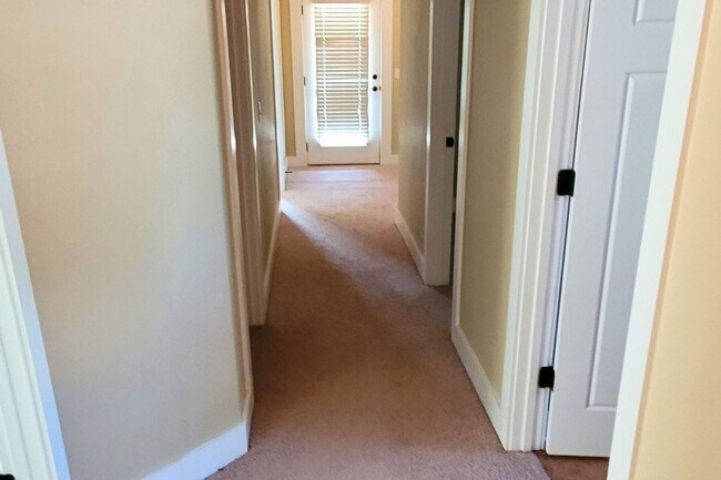 Building Photo - Coming Available!