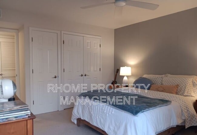 Building Photo - 1407 Riverview Dr