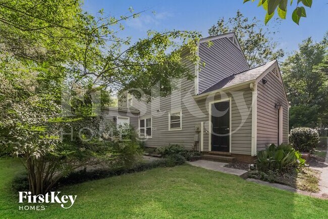 Building Photo - 9306 Covedale Dr