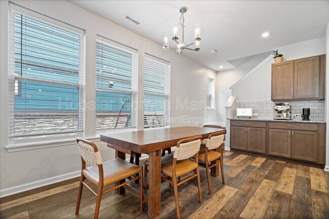 Building Photo - 9239 Hawley Dr