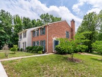Building Photo - 1713 Misty Dawn Ct