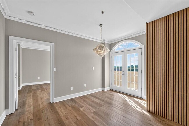 Building Photo - 2161 Peachtree Rd NE