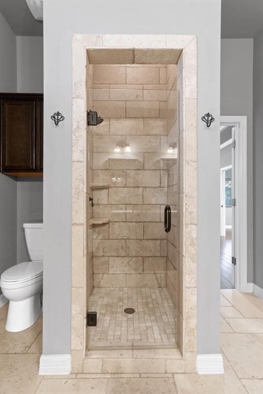 Building Photo - 10104 Longhorn Skyway