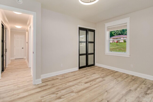 Building Photo - 5894 W Shore Dr