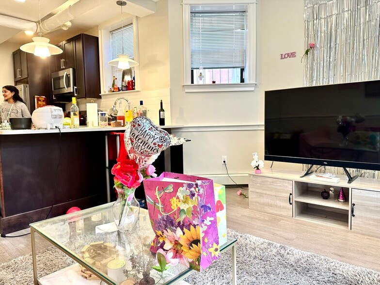 Building Photo - 1340 Commonwealth Ave