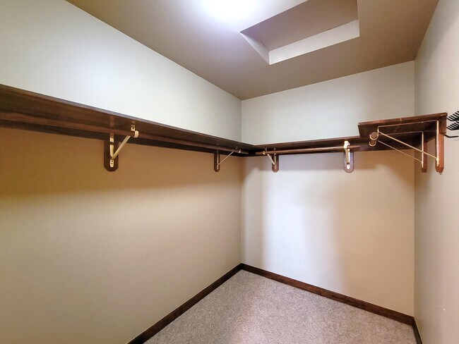 Building Photo - 1624 Gale Ct