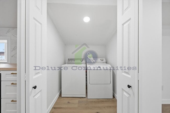 Building Photo - Stunning Fully Remodeled 3 Bed Home on a Huge Lot in Coopersville