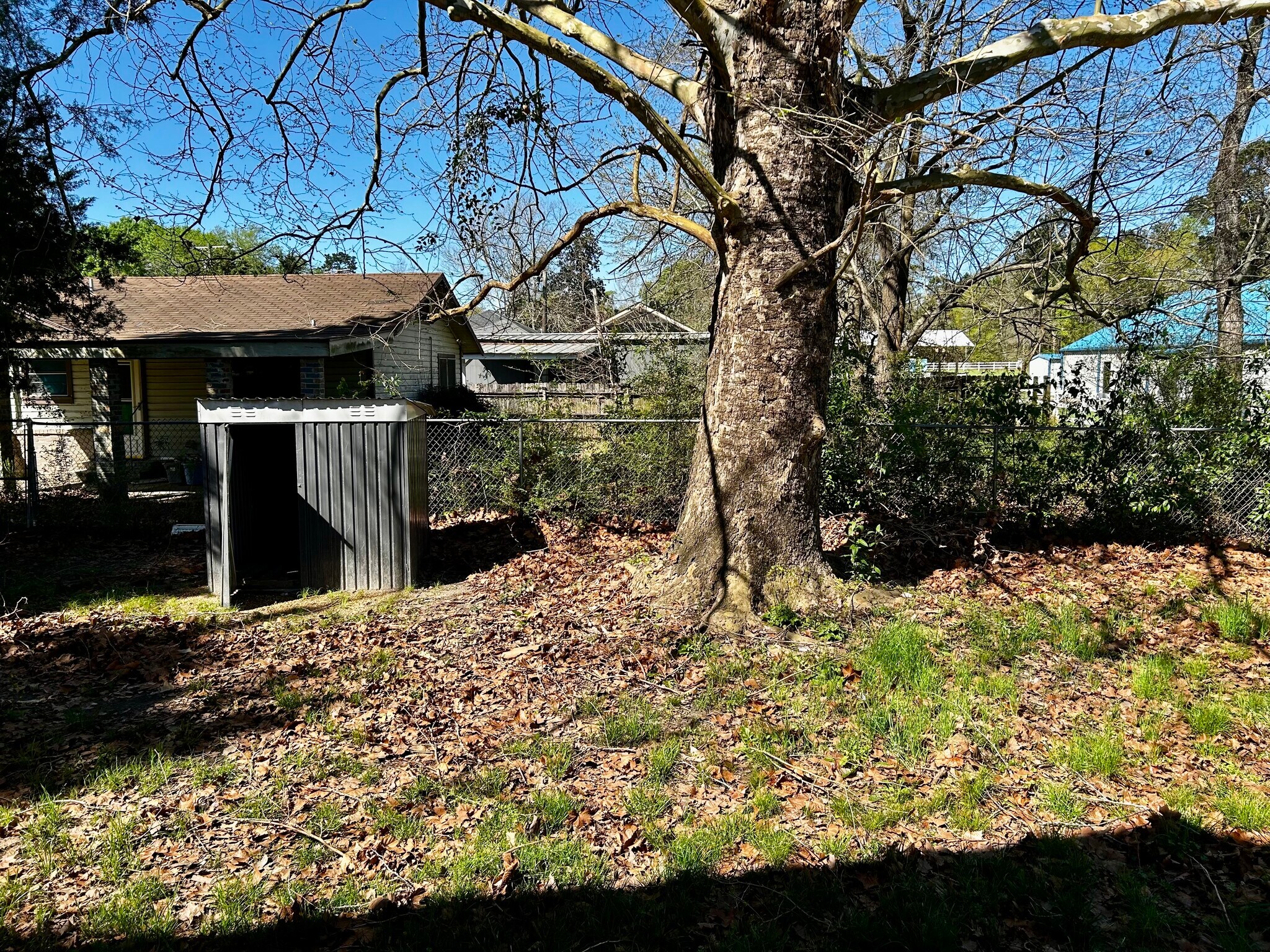 Building Photo - 721 N Texas St