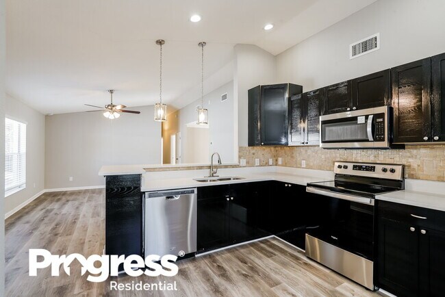 Building Photo - 9837 Violet Dr