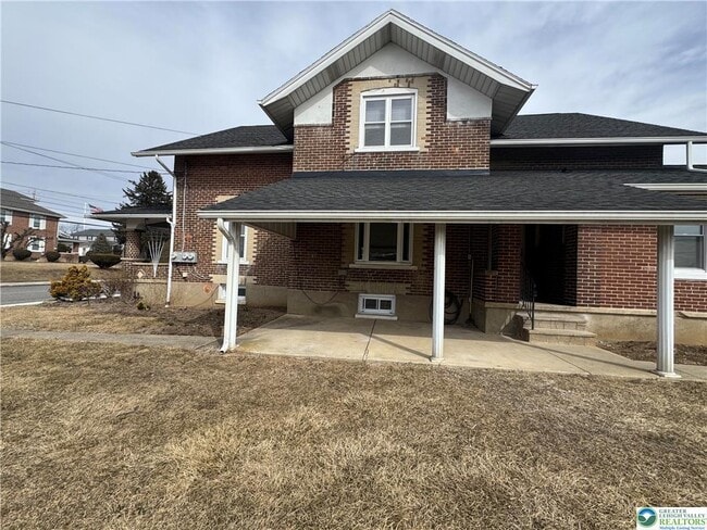 Building Photo - 807 Chestnut St