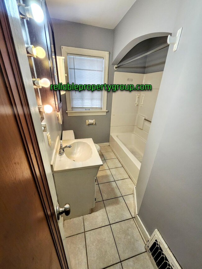 Building Photo - New Listing!!!