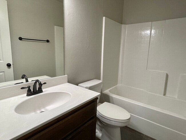 Building Photo - Great 3 bed 2 bath in Edmond!!