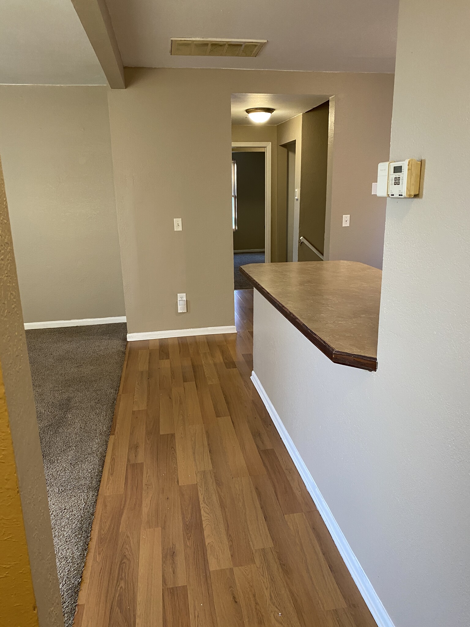 Building Photo - 3006 Emerson Avenue N #2