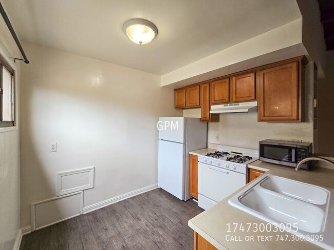 Building Photo - Cozy 1BR in the Westlake Area