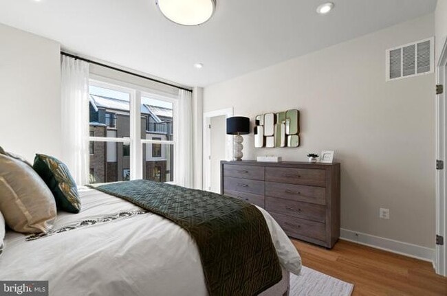 Building Photo - 2459 Liberty Lp