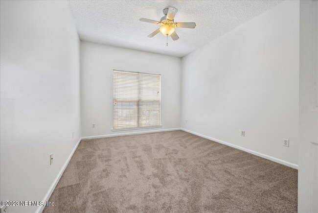 Building Photo - 122 Jardin De Mer Pl