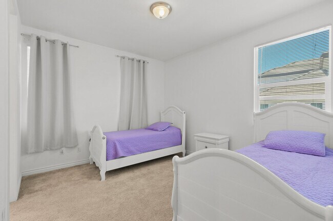 Building Photo - 2917 Babbling Brook Rd