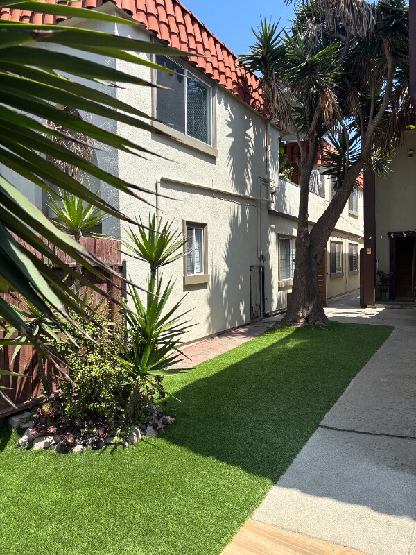 Building Photo - 116 Buccaneer St