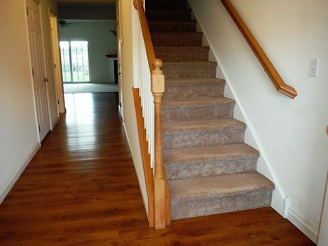 Building Photo - 23 Northern Pines Rd