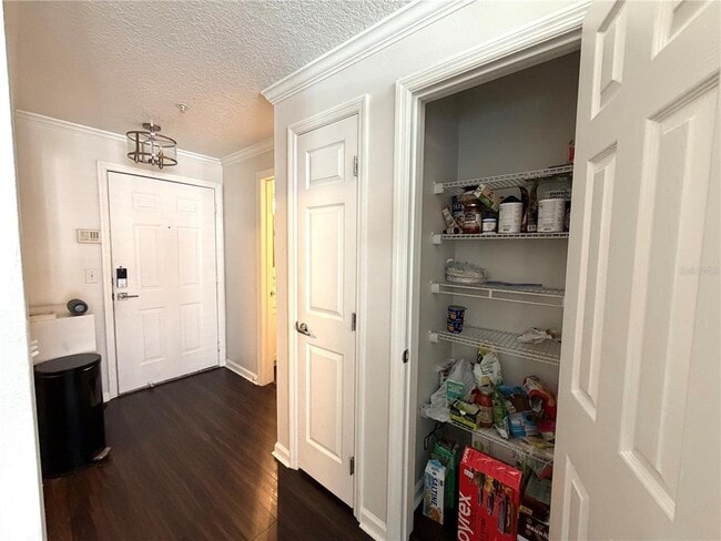 Building Photo - 800 S Dakota Ave