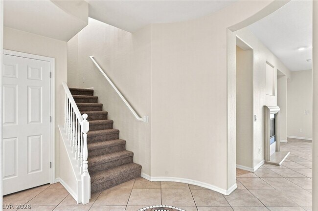 Building Photo - 8852 Regatta Bay Pl